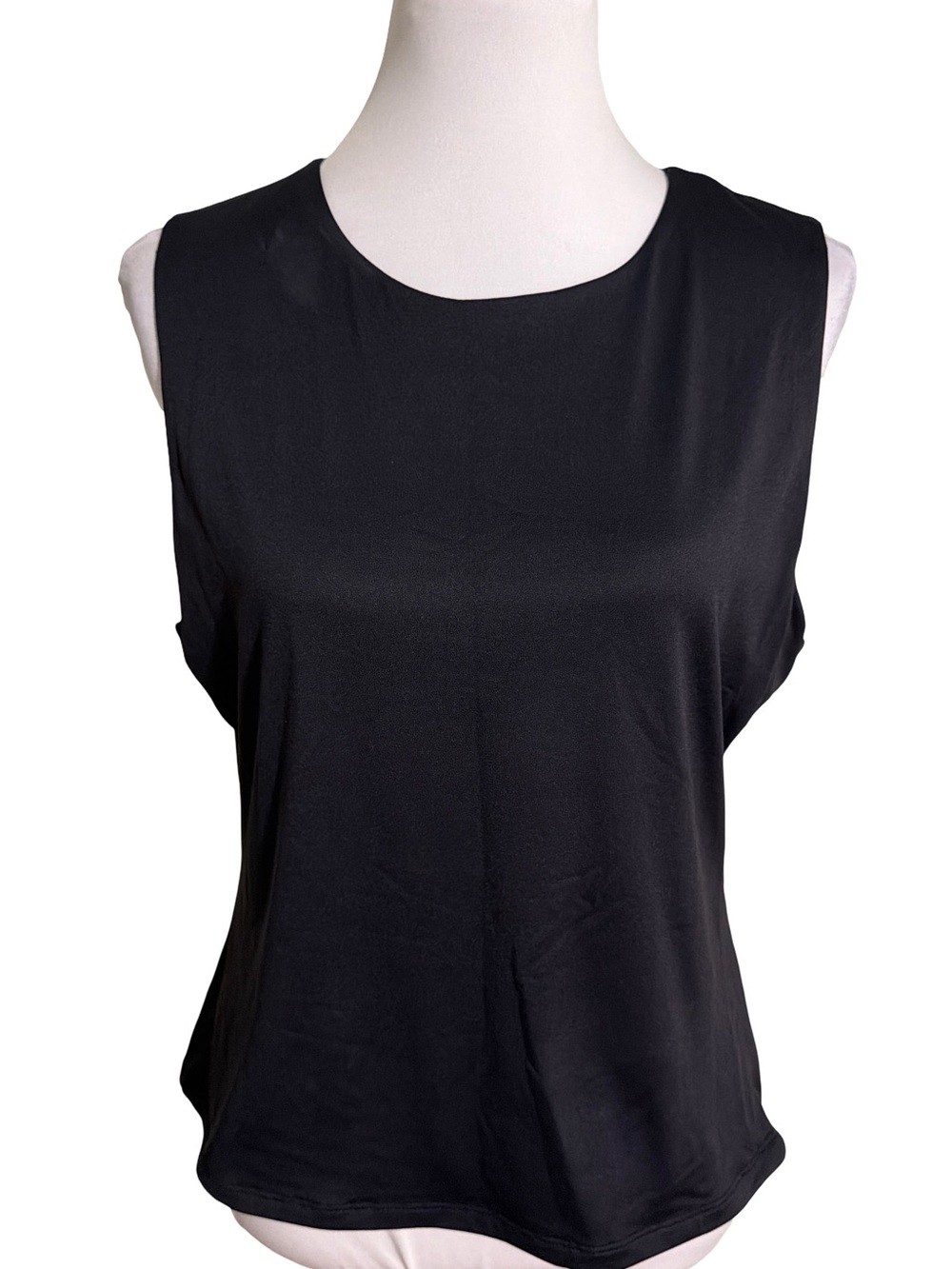 Tahari Black Round Neck Sleeveless Blouse